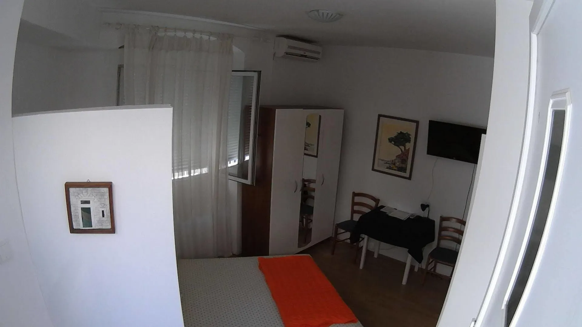 Stipan Studio & Room Split